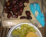 Foto langkah ke 1 dari resep Kurma coklat isi elmer glaze.