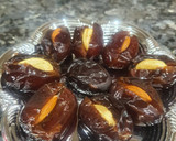 A picture of step 3 of Dates toffee.