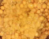 A picture of step 1 of Ragda Pattice.