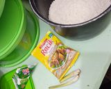 Foto langkah ke 2 dari resep Nasi kuning racik magicom.