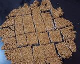 તલની ચીકી(Tal Chikki Recipe in Gujarati) રેસીપી સ્ટેપ5ફોટો