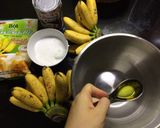 Hình bước làm 1 của món Bánh chuối hấp chan nước cốt dừa