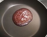 Foto langkah ke 7 dari resep Pancake Cokelat Simple, anti gagal.