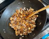 A picture of step 4 of Crispy Tofu Sisig.