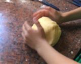 Foto del paso 4 de la receta: Galletitas de manteca fáciles con glasé real