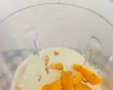 Foto del paso 2 de la receta: Mousse Express de Mango con Salsa de Chocolate!