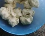 A picture of step 6 of Pyaz ki kachauri.