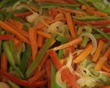 Foto del paso 2 de la receta Fideos vegetales con verduras y pollo