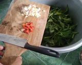 Foto langkah ke 2 dari resep Oseng Kangkung Terasi Resep Ibuk.
