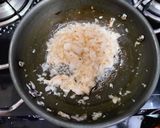 A picture of step 2 of Idly Gravy.