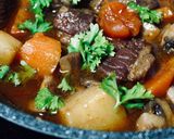 รูปขั้นตอนการทำที่ 4 ของ เนื้อบูร์กิยง(เนื้อตุ๋นไวน์แดงฝรั่งเศส) Boeuf bourguignon