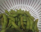 Foto langkah ke 3 dari resep Edamame Rebus 🫛.