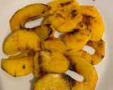 Foto del paso 1 de la receta Ensalada de melocotón 🍑 a la plancha con mozzarella y tomatitos