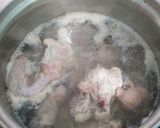 Foto langkah ke 2 dari resep Sop ayam kacang hijau.
