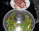 Foto del paso 1 de la receta: Pimientos de padrón con beicon y jamón