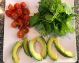 Foto del paso 2 de la receta: Avocado toast | Tostada integral con palta y huevo -
