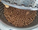 Foto del paso 4 de la receta Garbanzos guisados con crema de calabaza y yakiniku