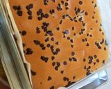Foto langkah ke 11 dari resep Cotton cake cokelat with chococips (Oven Tangkring).
