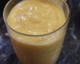 A picture of step 4 of Mango milkshake.