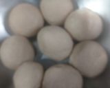 A picture of step 2 of Egg cheese paratha.