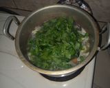 Foto langkah ke 3 dari resep Sayur bening daun kelor.