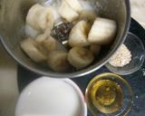 A picture of step 1 of Banana shake with Almond.