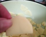 Foto del paso 1 de la receta: Tortilla de papas en freidora de aire (a mi pinta)