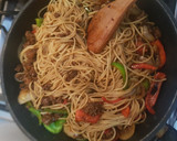 Foto del paso 3 de la receta: Tallarines salteado (versión ydk.)