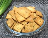 A picture of step 20 of Scallion (Spring Onion) cream Crackers.