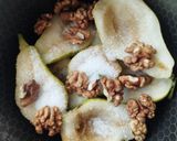 عکس مرحله 2 از دستور دسر گلابی کاراملی گردویی 🍐🍮