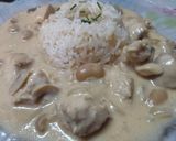Foto del paso 4 de la receta: STROGONOFF de pollo con porotos y champiñones