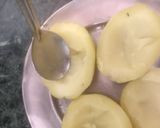 A picture of step 2 of Cheese Jacket Potato.