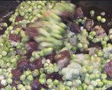 Foto del paso 4 de la receta: Guisantes con butifarra negra
