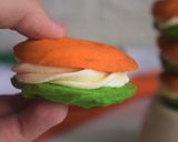 A picture of step 4 of Tiranga Butter cookies.