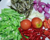 Foto langkah ke 1 dari resep Balado ikan bilih jo buncis.