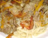 Foto del paso 4 de la receta: Salteado de algunas verduras y carne con spaghetti