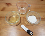 Foto del paso 1 de la receta: Macarons diablillos con relleno de crema de frambuesa!!!