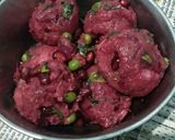 A picture of step 3 of Beetroot potato kofta.