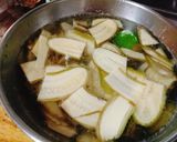 Hình bước làm 1 của món Chuối xanh ngào đường