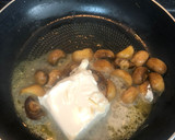 Foto del paso 3 de la receta: Pasta con salsa de champiñones y queso