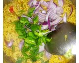 A picture of step 3 of Indomie jollof.