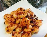 Hình bước làm 2 của món Tôm áp chảo bơ tỏi 🦐🧄 🧈