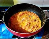 A picture of step 3 of Nolen Gurer Gajar er Halwa.