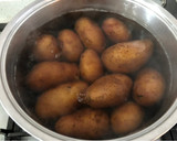 Foto del paso 1 de la receta: Papas al horno con huevos
