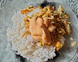 Foto langkah ke 5 dari resep Nasi kepal telur mayo (jumeokbap).