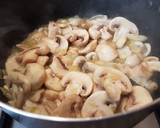 Foto del paso 3 de la receta: 🗣✅Risotto de champiñones🍄