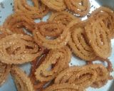 A picture of step 7 of Rice Flour Chakri.