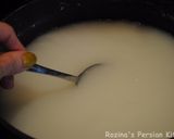 A picture of step 2 of Azerbaijani noodles soup.