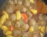 Foto langkah ke 4 dari resep Semur Bola Daging Telur Puyuh.