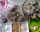 Foto langkah ke 1 dari resep Balado dendeng jantung pisang.